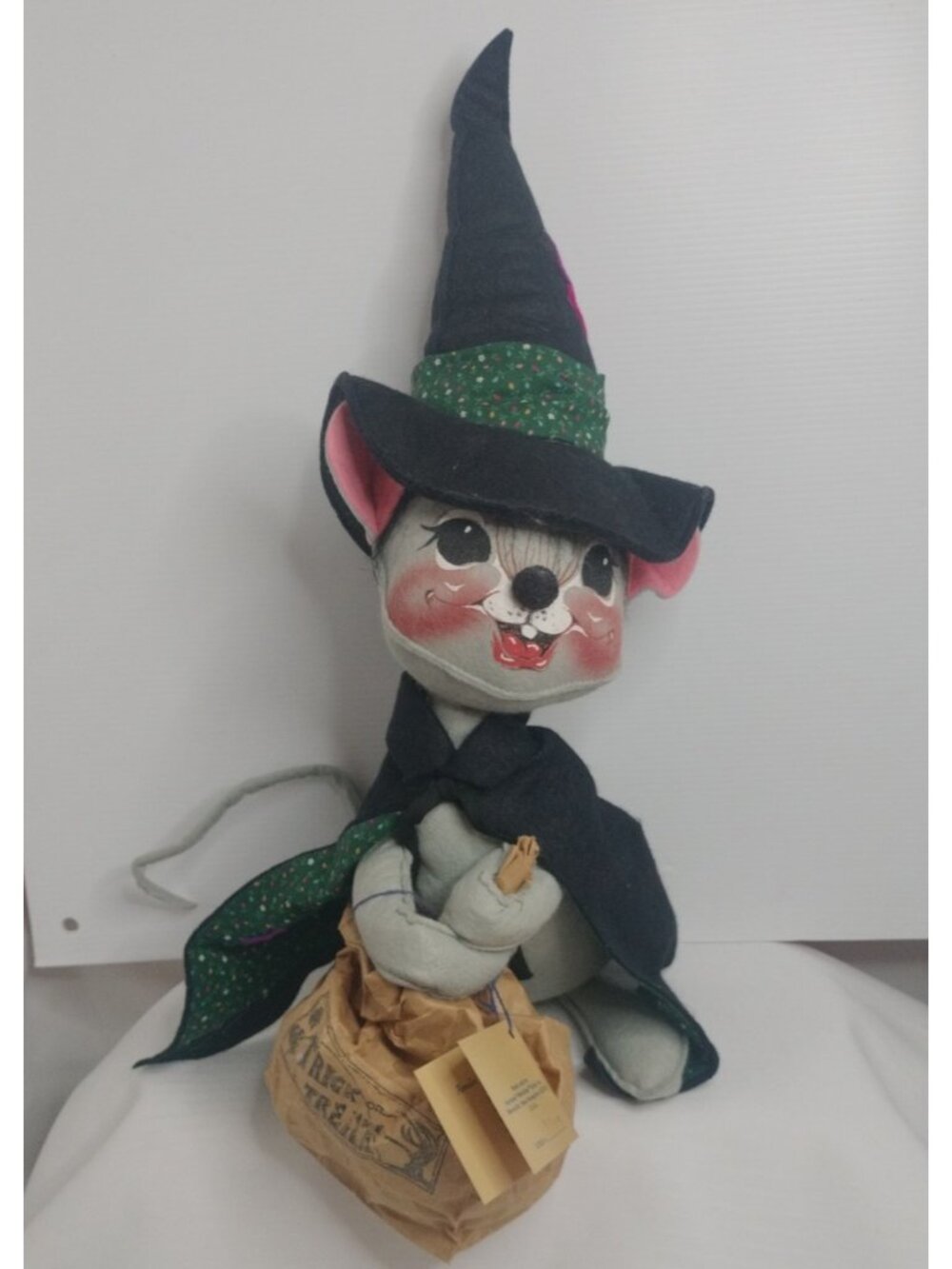 Annalee large trick or treat witch Halloween 1990 Excellent Con. 18"X8"